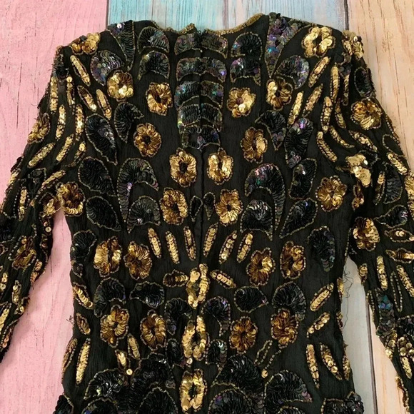 Beautiful vintage sequin long sleeve top - Picture 8 of 10